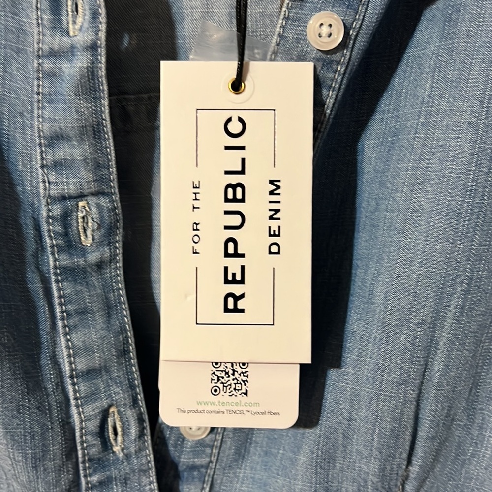 For The Republic women’s denim  button up shirt size small - Picture 7 of 8